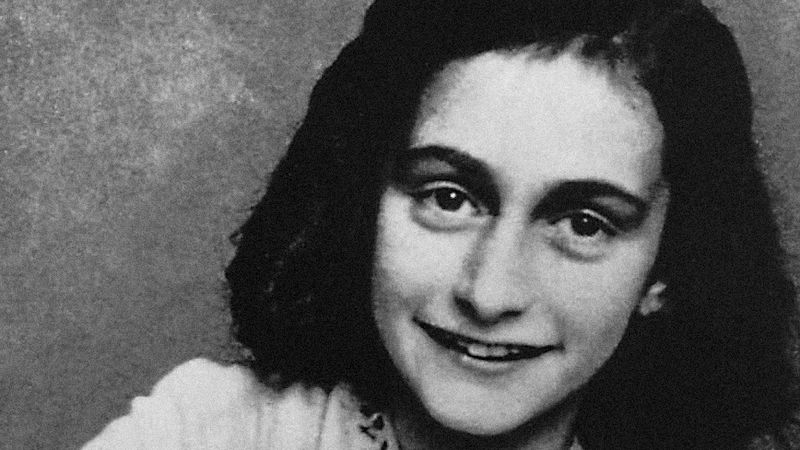 Anne Franková se stala hrdinkou černé komedie pro generaci Z
